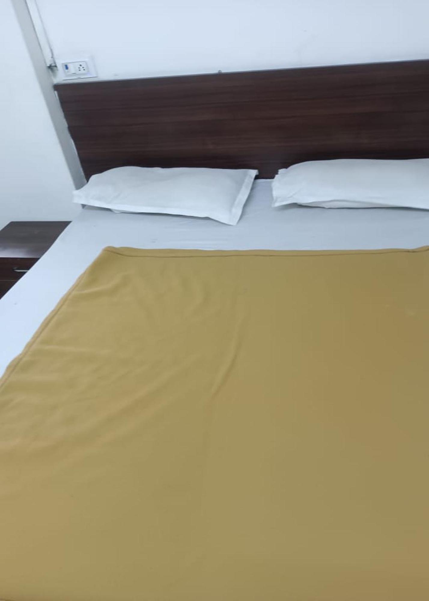 Turning Point Resort Kasāra 外观 照片